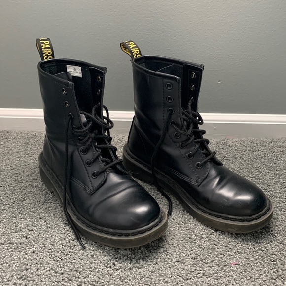 Dream Pairs Shoes - Black Combat Boots Size 6